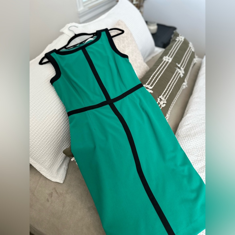 Calvin Klein - Pencil Dress